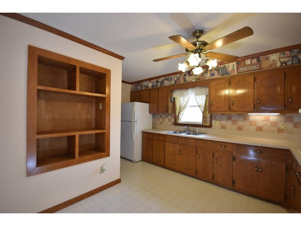 1015 Altamahaw Union Ridge Road Burlington, NC 27217 - Photo 7 of 24 Gallery Image 7