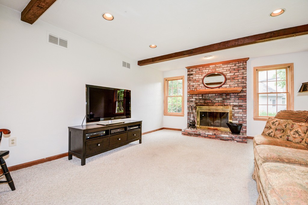 6 Joseph Road Northborough, MA 01532 - Photo 14 of 30 Gallery Image 14
