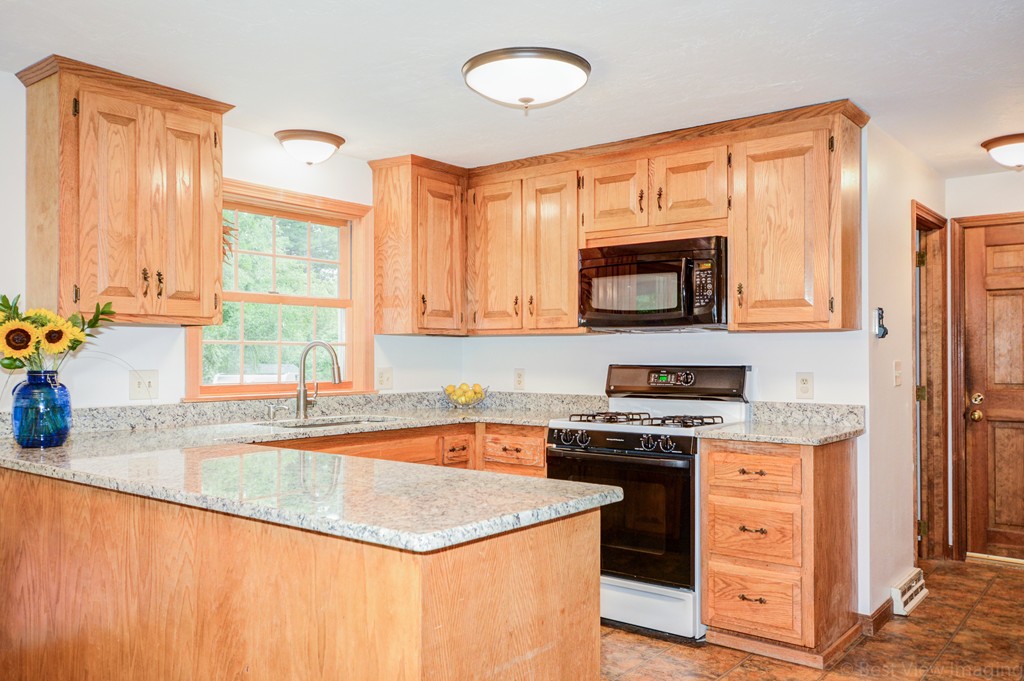 6 Joseph Road Northborough, MA 01532 - Photo 8 of 30 Gallery Image 8