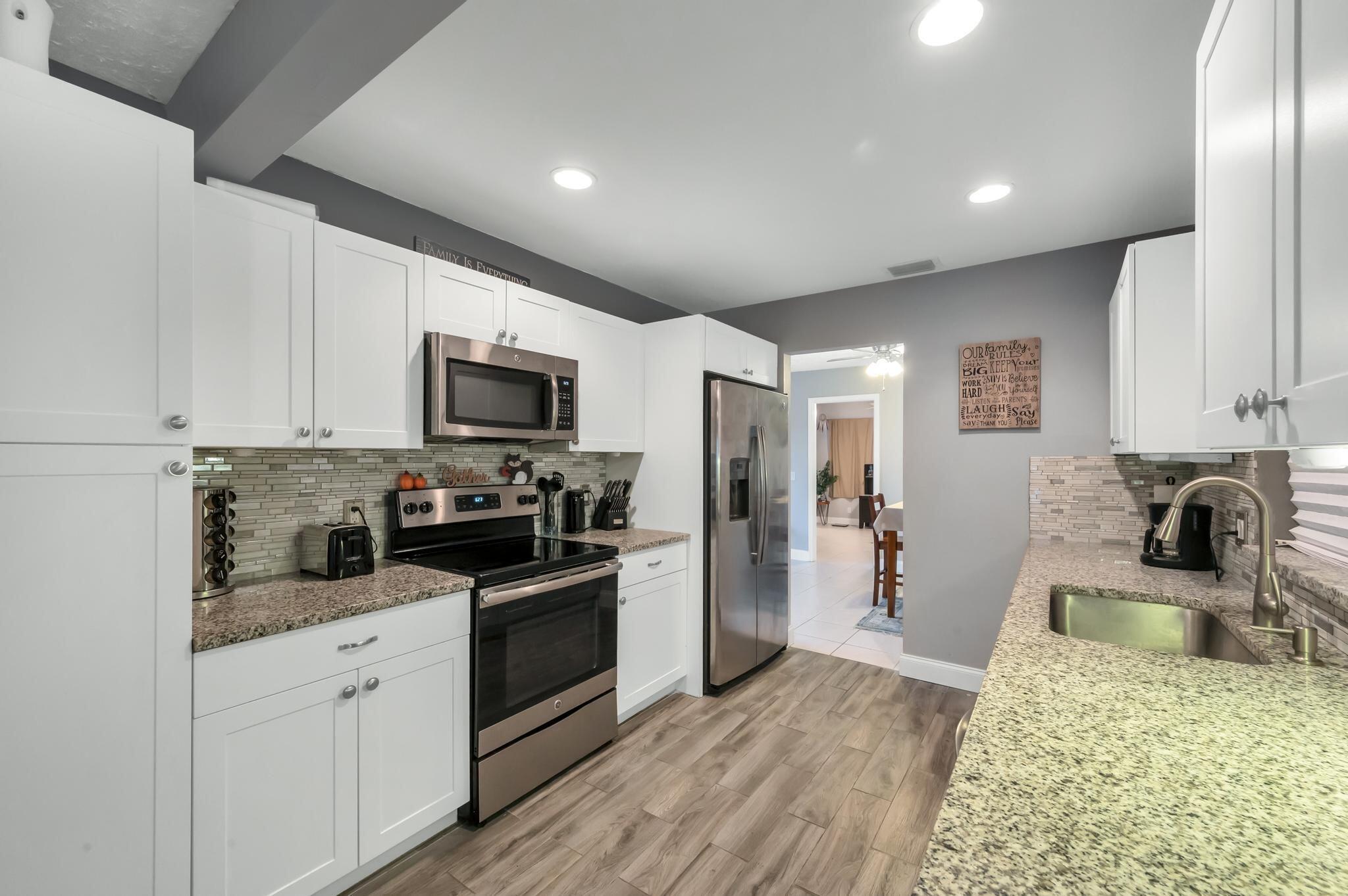 2486 Southeast Wishbone Road Port St. Lucie, FL 34952 - Photo 3 of 22 Wishbone 2