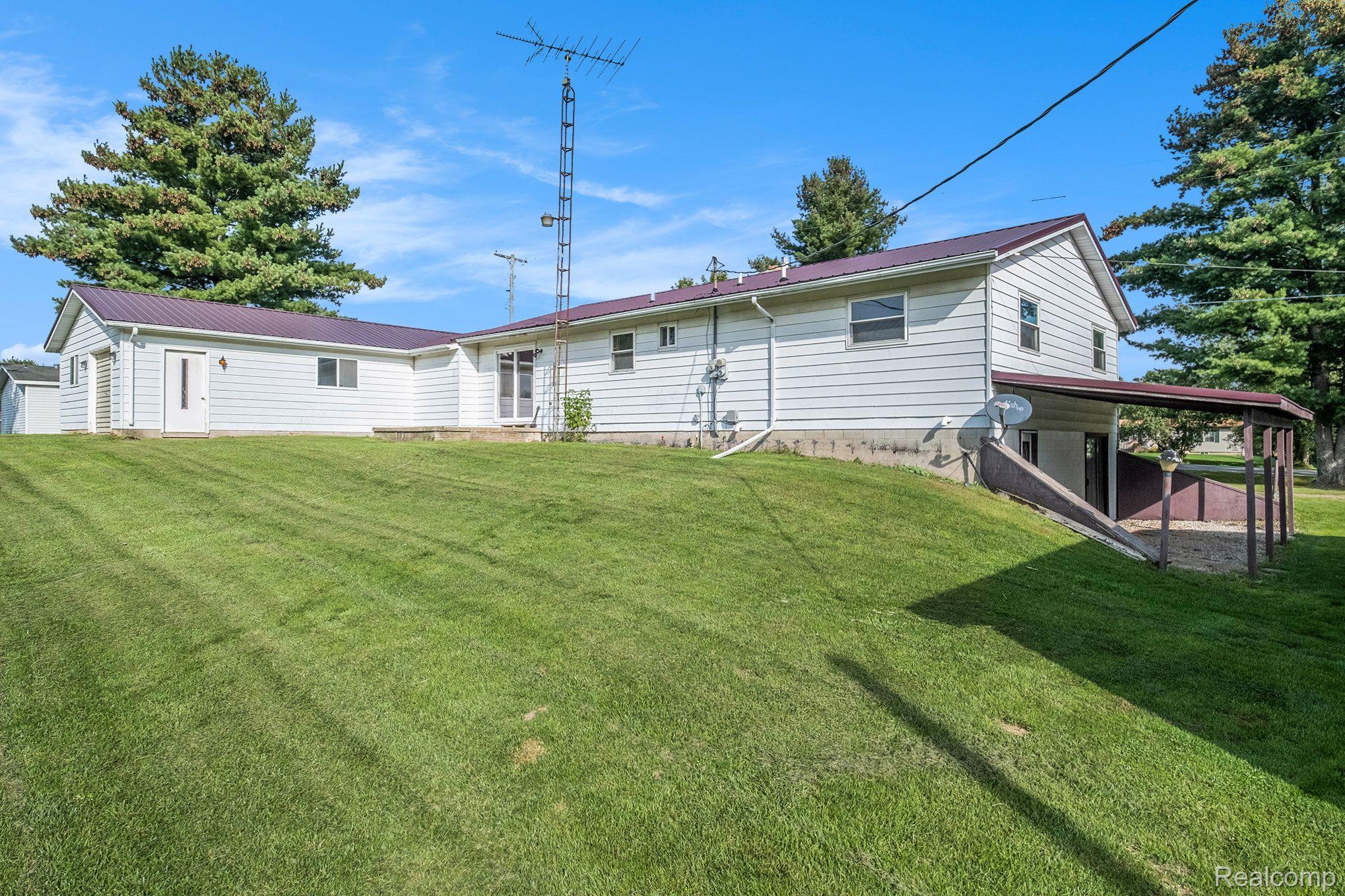 461 West Millington Road Fostoria, MI 48435 - Photo 7 of 26 Gallery Image 7