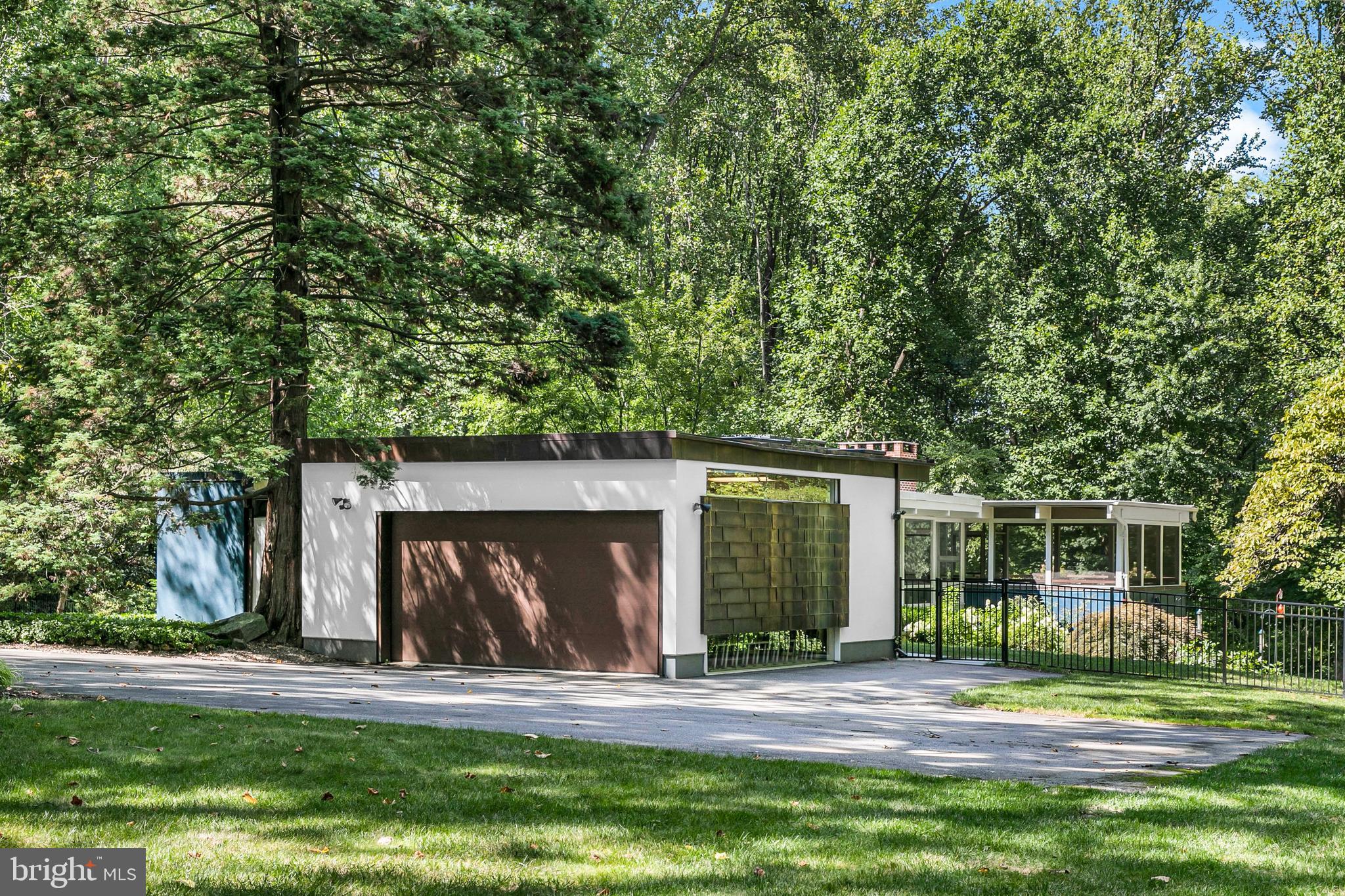 279 Ridgeview Road Princeton, NJ 08540 - Photo 2 of 82 Exterior Front w Garage