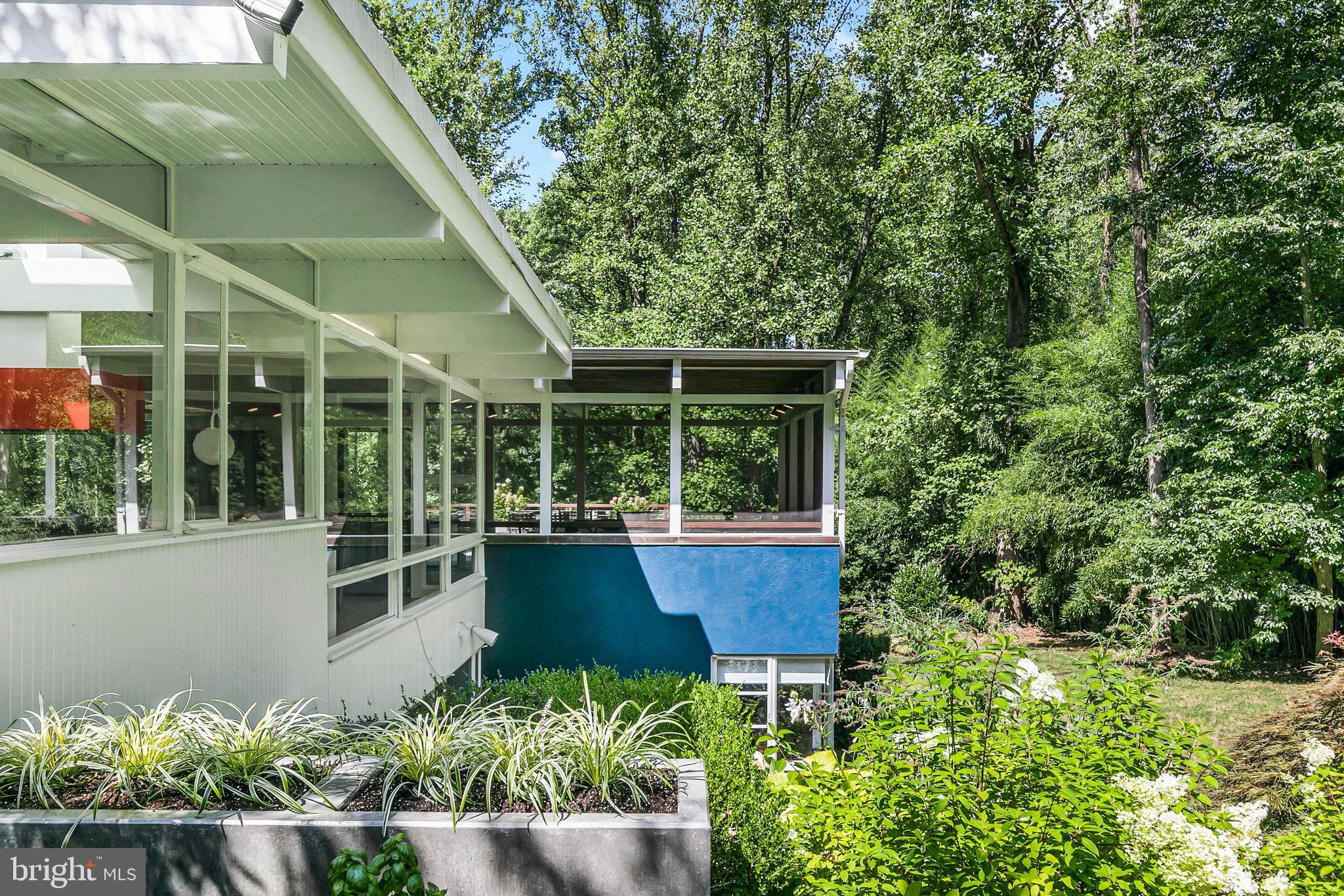 279 Ridgeview Road Princeton, NJ 08540 - Photo 40 of 82 Patio - Views to side yard
