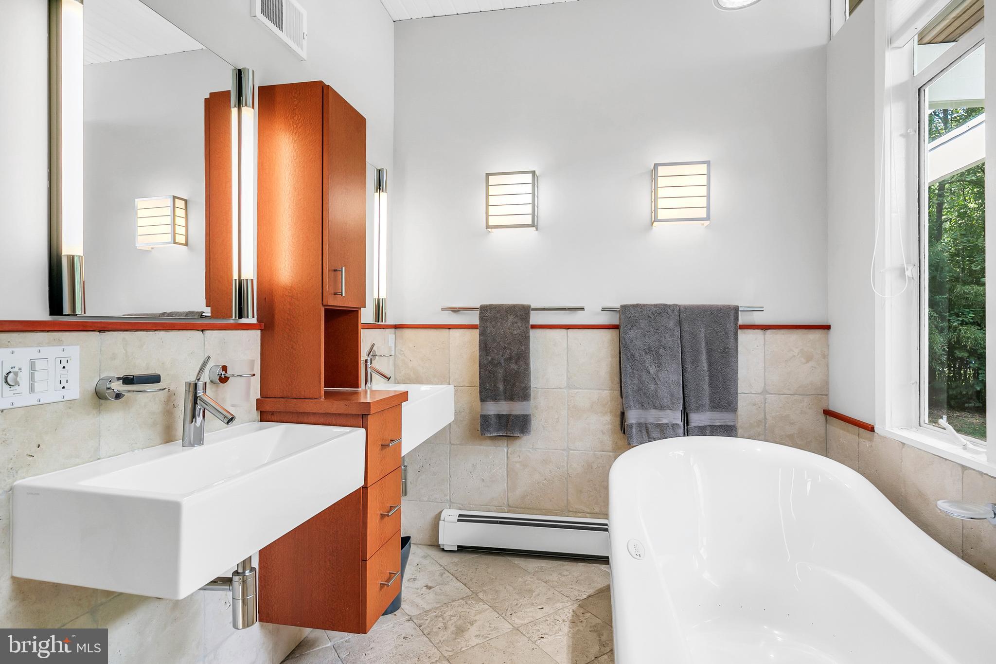 279 Ridgeview Road Princeton, NJ 08540 - Photo 56 of 82 Primary Suite Bath