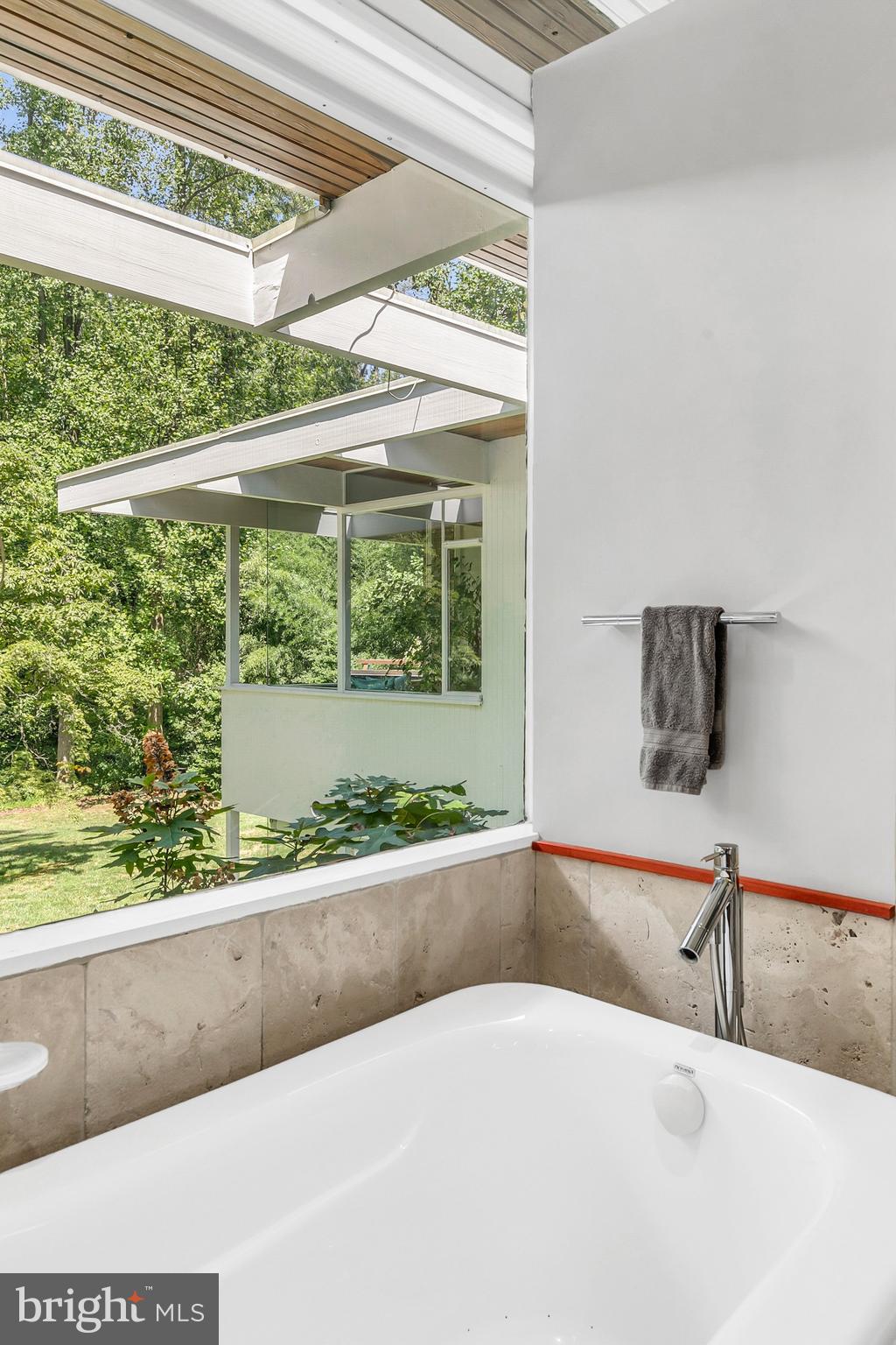 279 Ridgeview Road Princeton, NJ 08540 - Photo 59 of 82 Primary Suite Bath