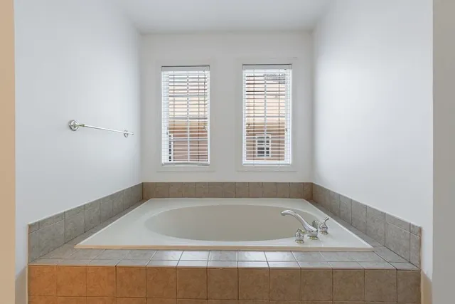 $3,200 | 279 Collins View Court, Lawrenceville, GA 30043