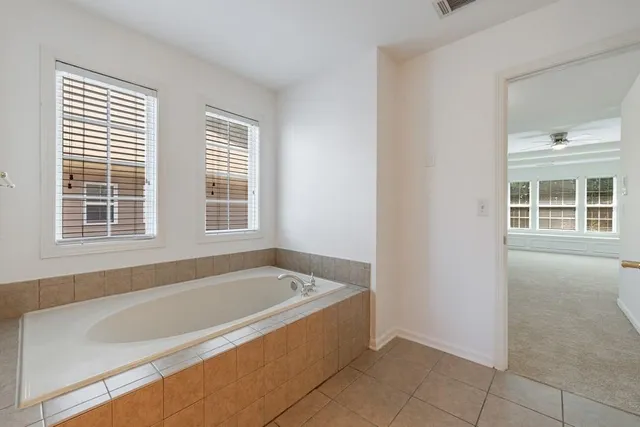 $3,200 | 279 Collins View Court, Lawrenceville, GA 30043