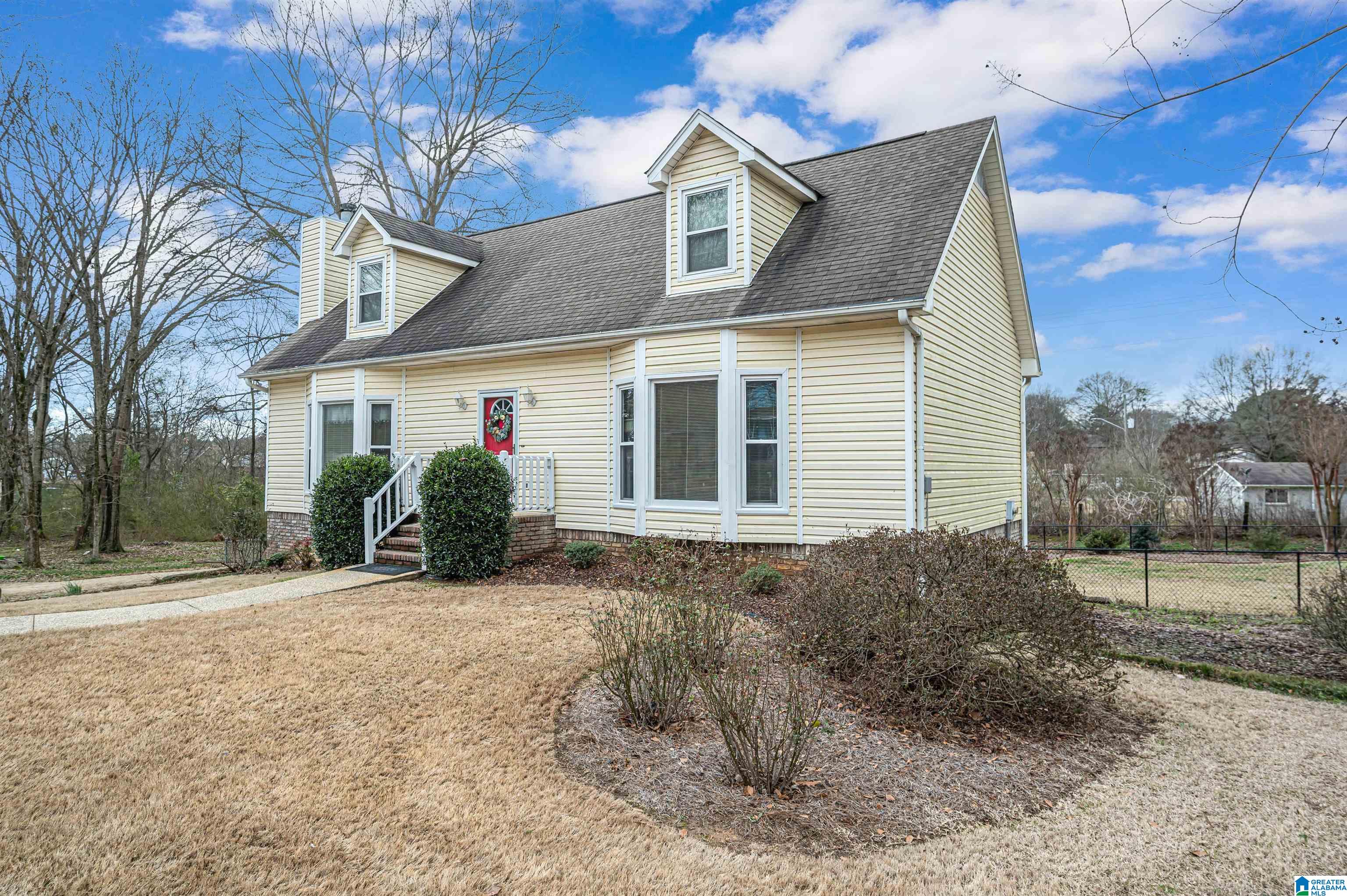 1005 10th Place Alabaster, AL 35007 - Photo 3 of 45
