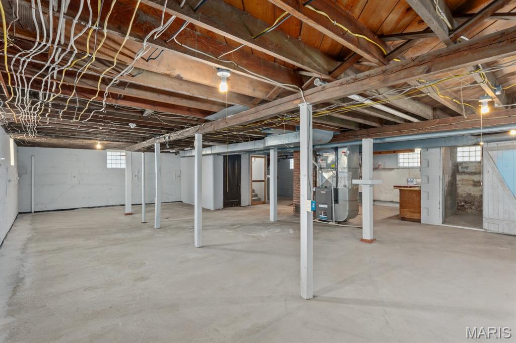 305 South Hackman Street Staunton, IL 62088 - Photo 26 of 29