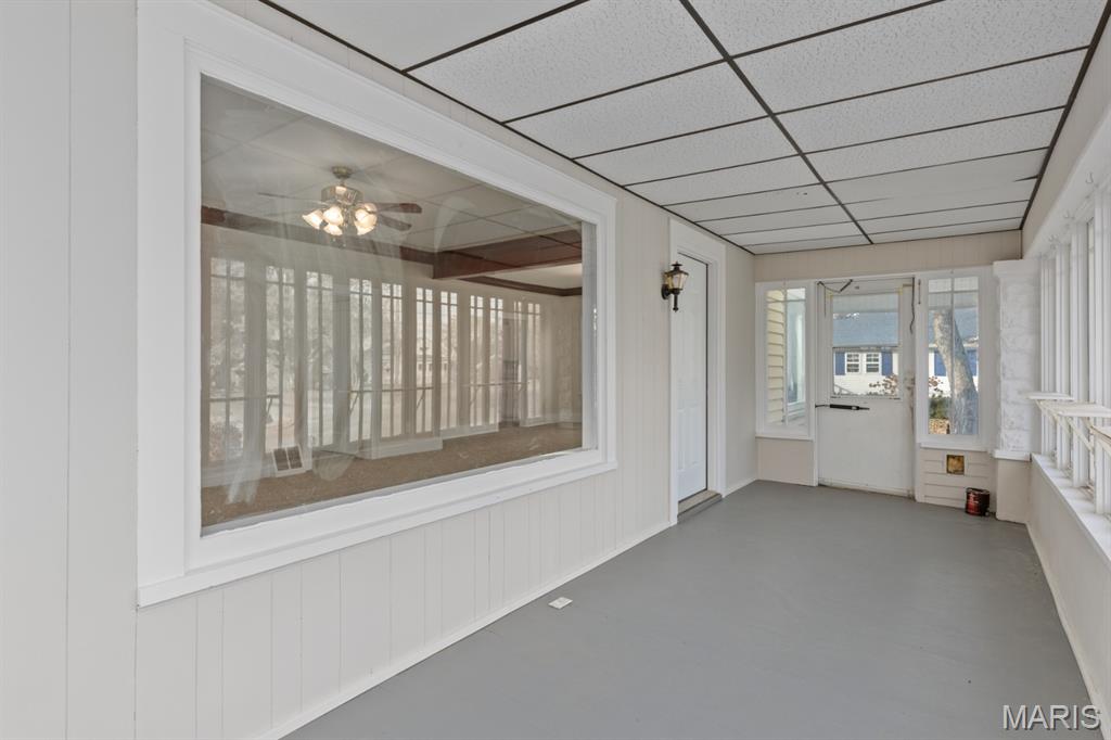 305 South Hackman Street Staunton, IL 62088 - Photo 9 of 29