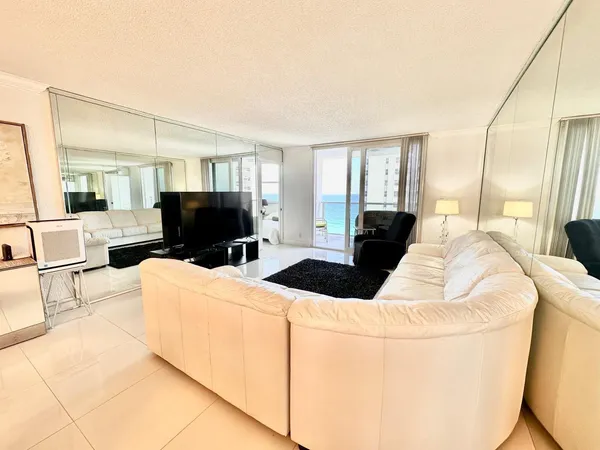 $5,000 | 1880 South Ocean Drive, Unit TS705, Hallandale Beach, FL 33009