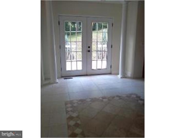 338 A Ross Road King of Prussia, PA 19406 - Photo 4 of 7 Dining Room