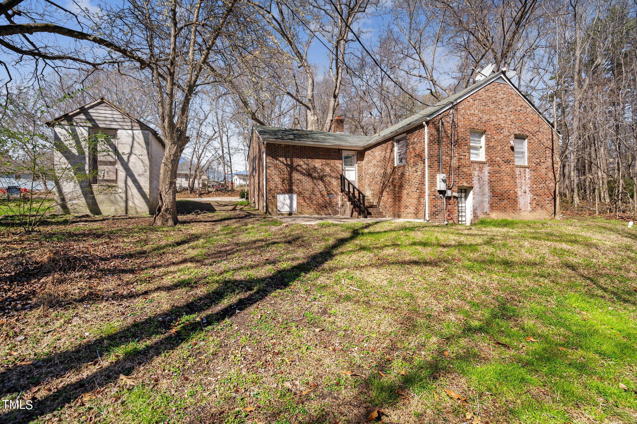 223 Gentry Street Roxboro, NC 27573 - Photo 28 of 36 27-web-or-mls-_NFP6064