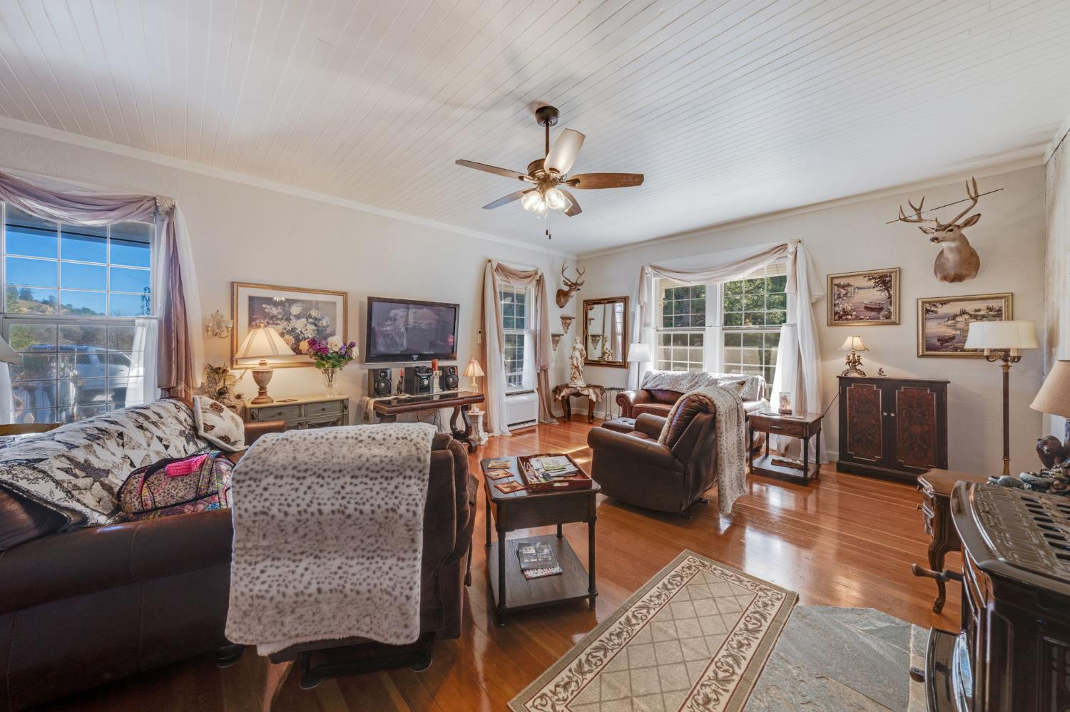 3217 Pleasant Valley Road Placerville, CA 95667 - Photo 19 of 69