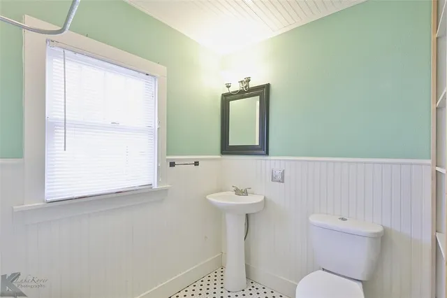 $1,495 | 725 Vine Street, Abilene, TX 79602