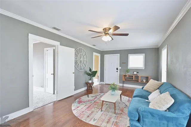 $1,495 | 725 Vine Street, Abilene, TX 79602