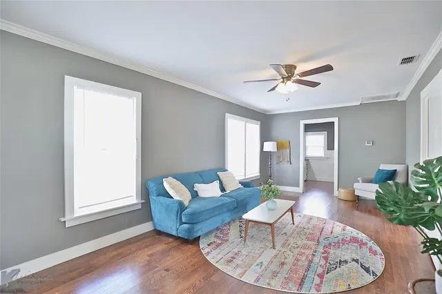 $1,495 | 725 Vine Street, Abilene, TX 79602