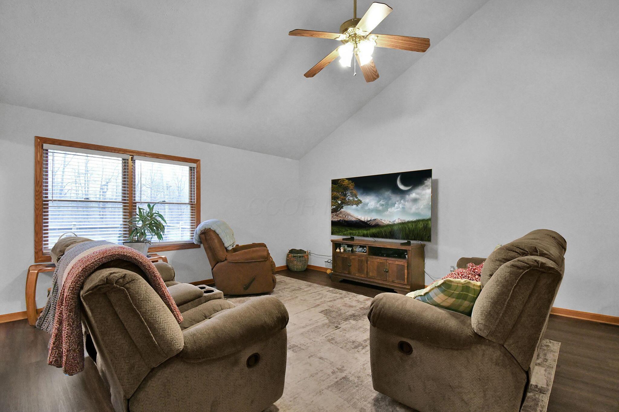 2240 Springmill West Road Mansfield, OH 44903 - Photo 6 of 35 8-web-or-mls-2240-springmill-west-rd