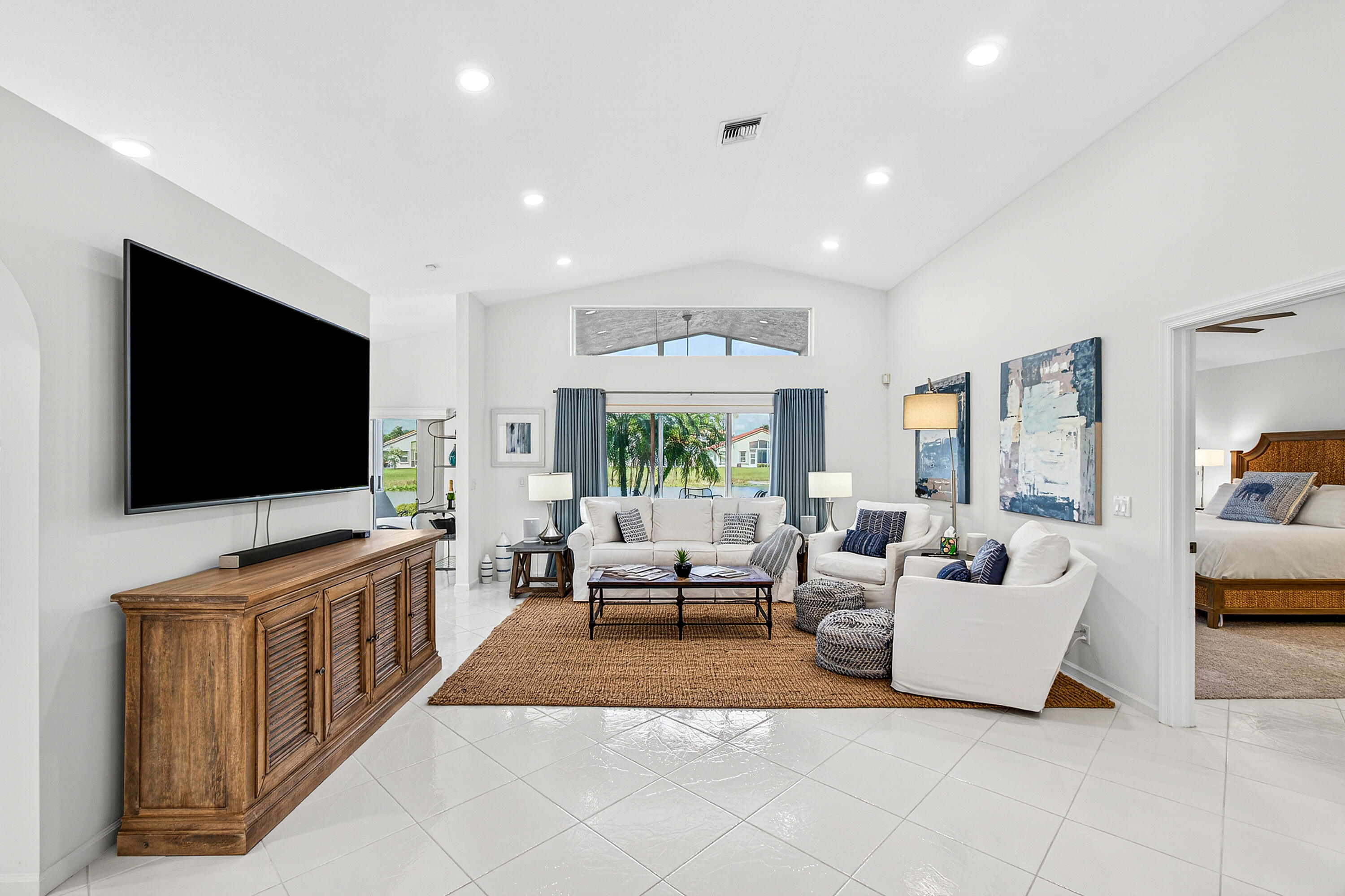 6594 Sun River Road Boynton Beach, FL 33437 - Photo 3 of 37 Family room
