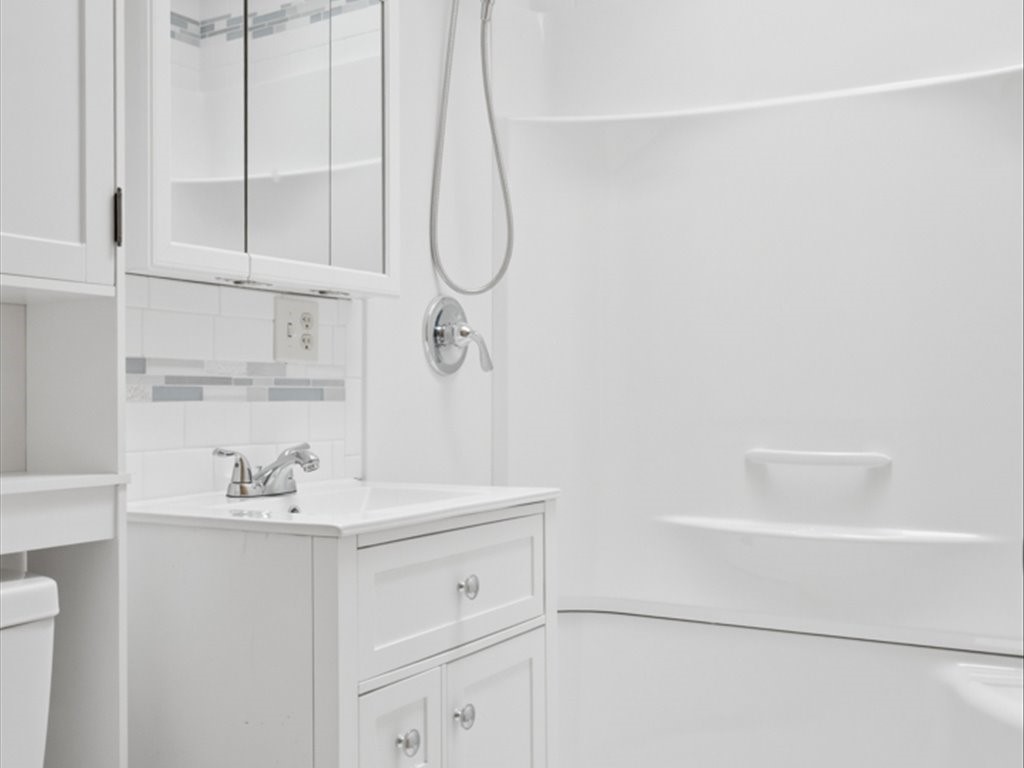 9 Weathervane Way Westerly, RI 02808 - Photo 16 of 25