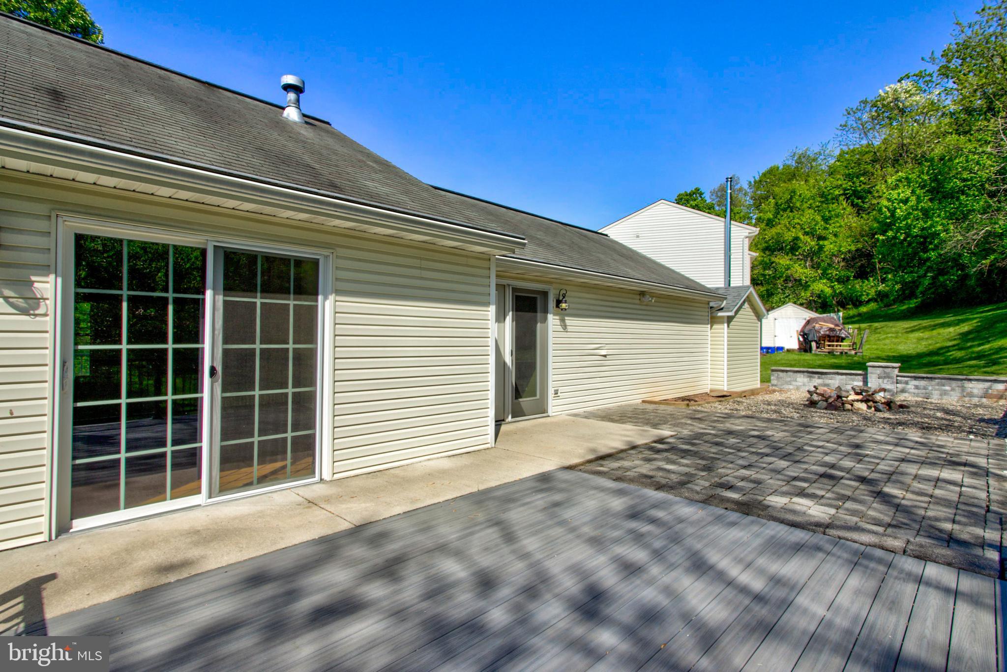 112 Commodore Drive Bainbridge, PA 17502 - Photo 32 of 35