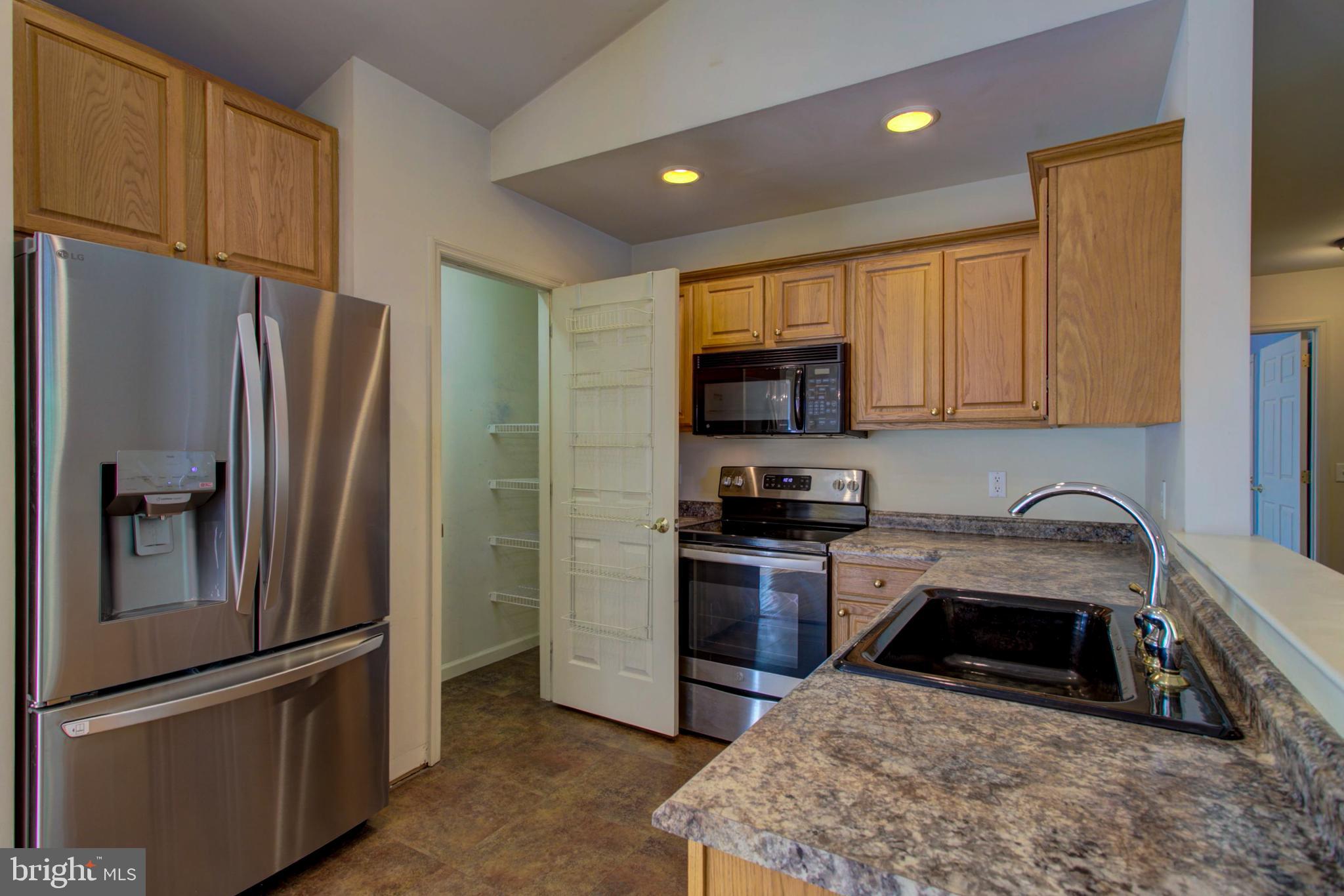 112 Commodore Drive Bainbridge, PA 17502 - Photo 9 of 35