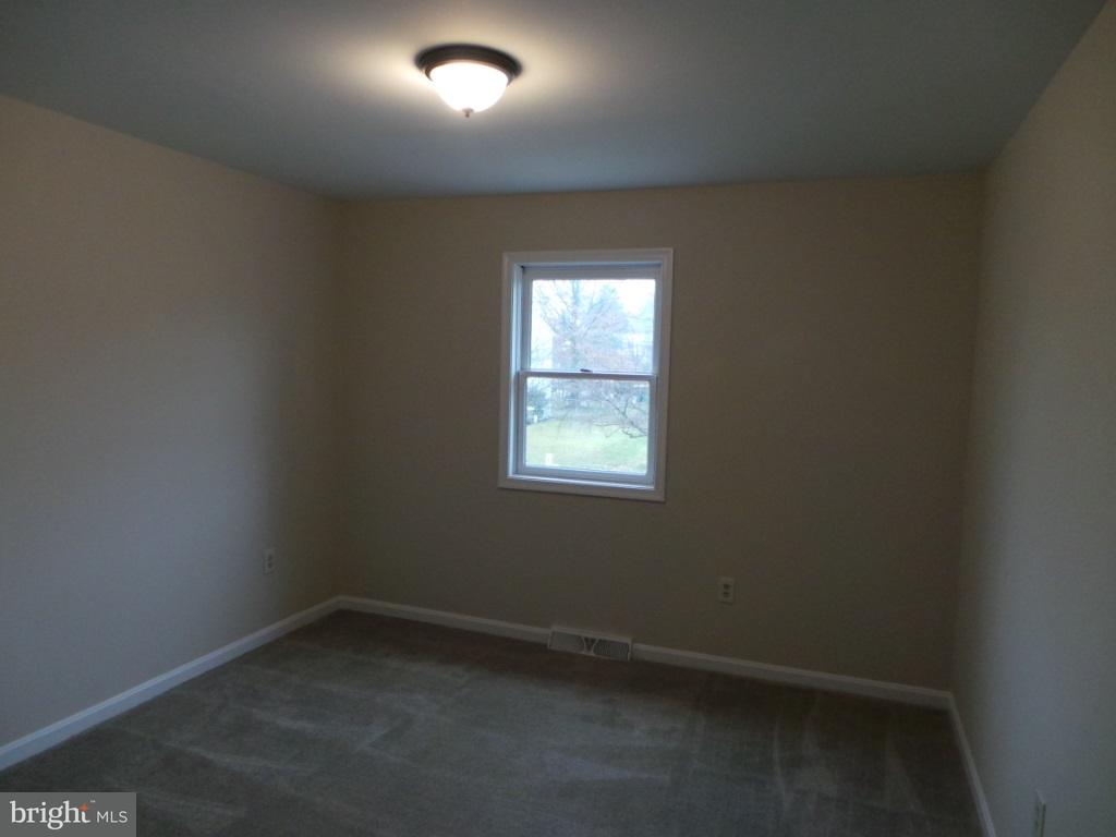2382 Warwick Road York, PA 17408 - Photo 19 of 27 Gallery Image 19