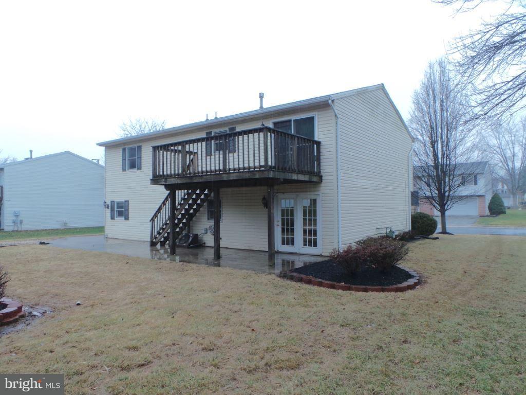 2382 Warwick Road York, PA 17408 - Photo 3 of 27 Gallery Image 3