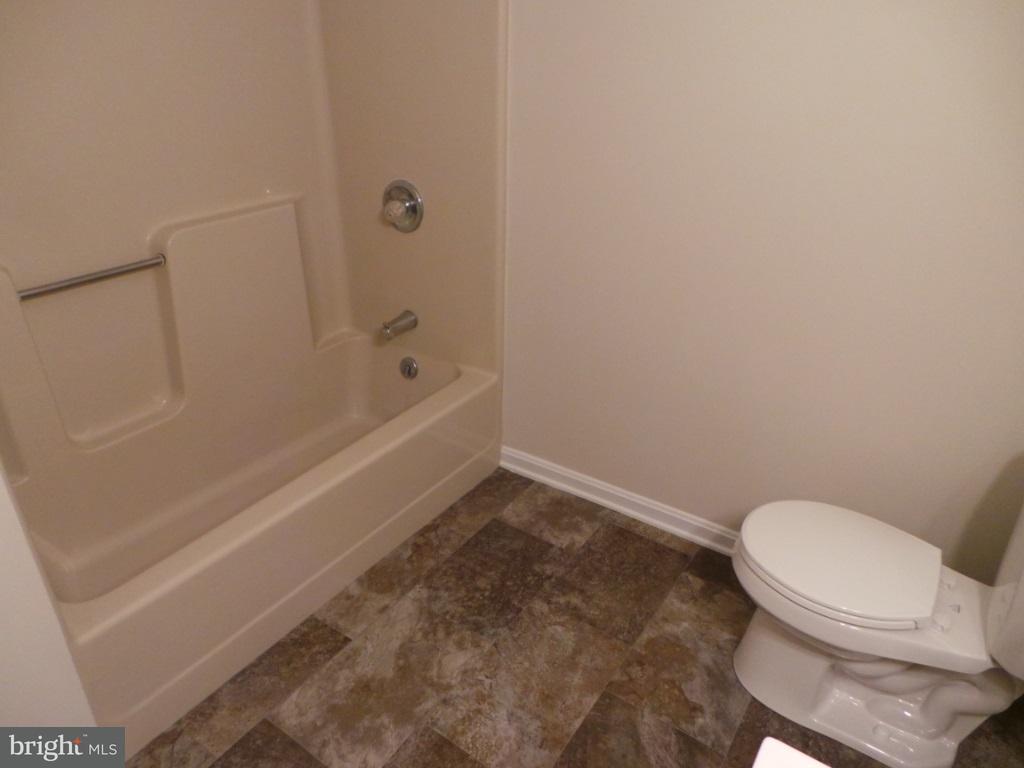 2382 Warwick Road York, PA 17408 - Photo 27 of 27 Gallery Image 27