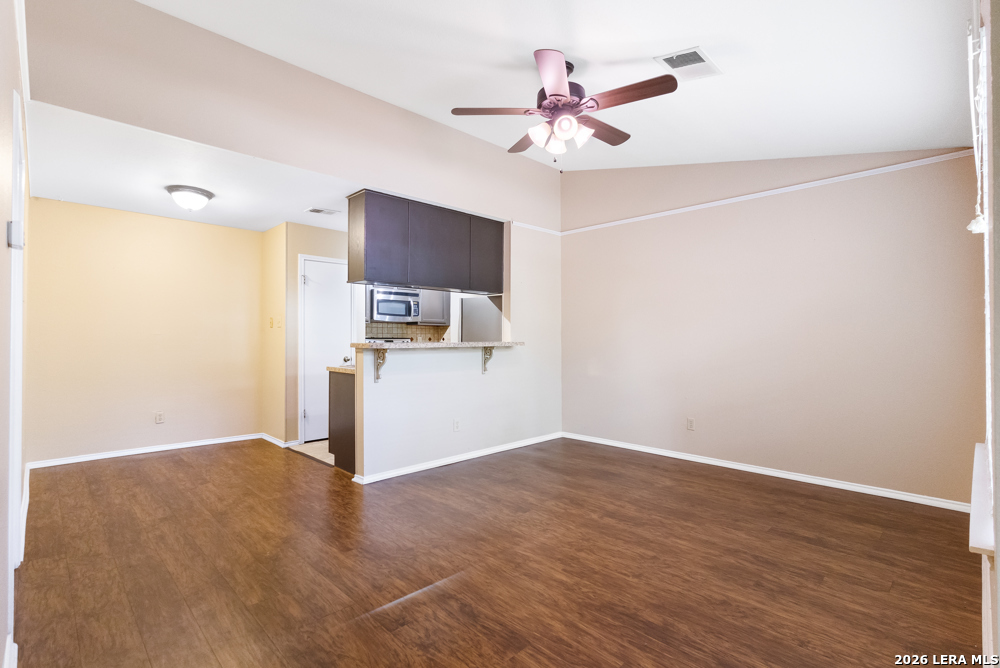 4803 Hamilton Wolfe Road, Unit 916 San Antonio, TX 78229 - Photo 11 of 25