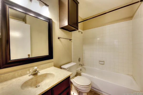 $775 | 4803 Hamilton Wolfe Road, Unit 916, San Antonio, TX 78229