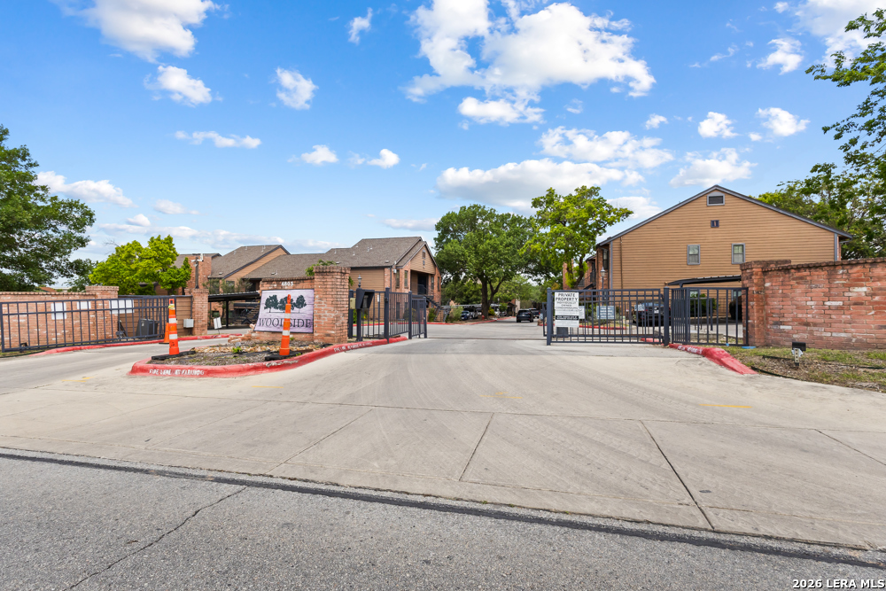 4803 Hamilton Wolfe Road, Unit 916 San Antonio, TX 78229 - Photo 2 of 25