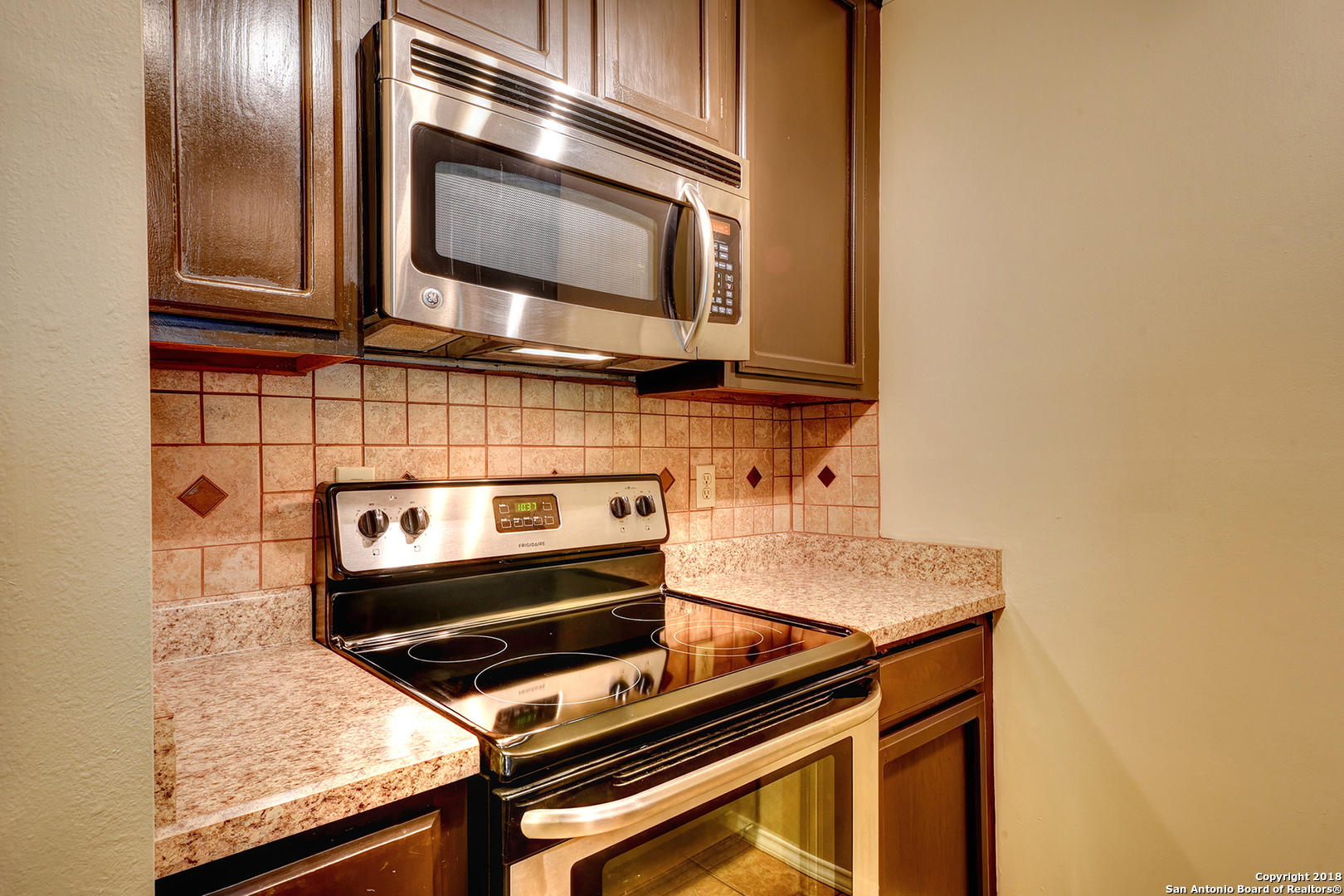 4803 Hamilton Wolfe Road, Unit 916 San Antonio, TX 78229 - Photo 10 of 17