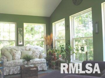 14226 East Tolle Road Mount Vernon, IL 62864 - Photo 8 of 17 Gallery Image 8