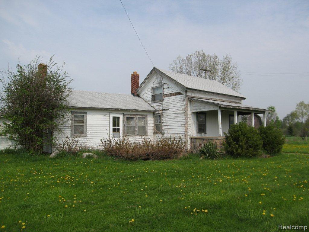 3198 Rochester Road Dryden, MI 48428 - Photo 2 of 15 IMG_5669