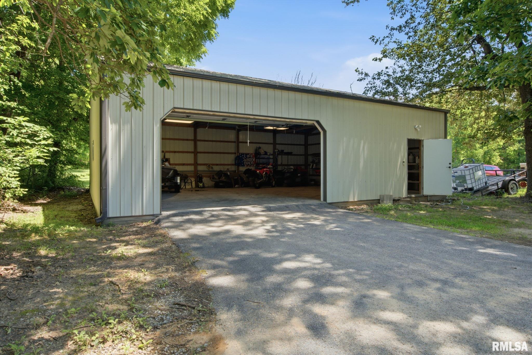 13236 Edwards Road Pittsburg, IL 62974 - Photo 29 of 34