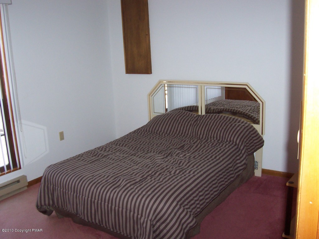 53 Crestview Road Blakeslee, PA 18610 - Photo 7 of 10
