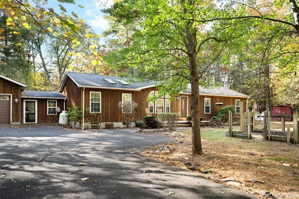 $595,000 | 65 Cobble Creek Road, Saugerties, NY 12477