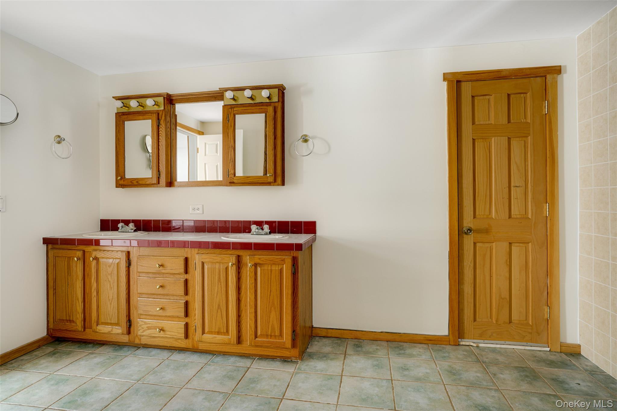 65 Cobble Creek Road Saugerties, NY 12477 - Photo 21 of 42