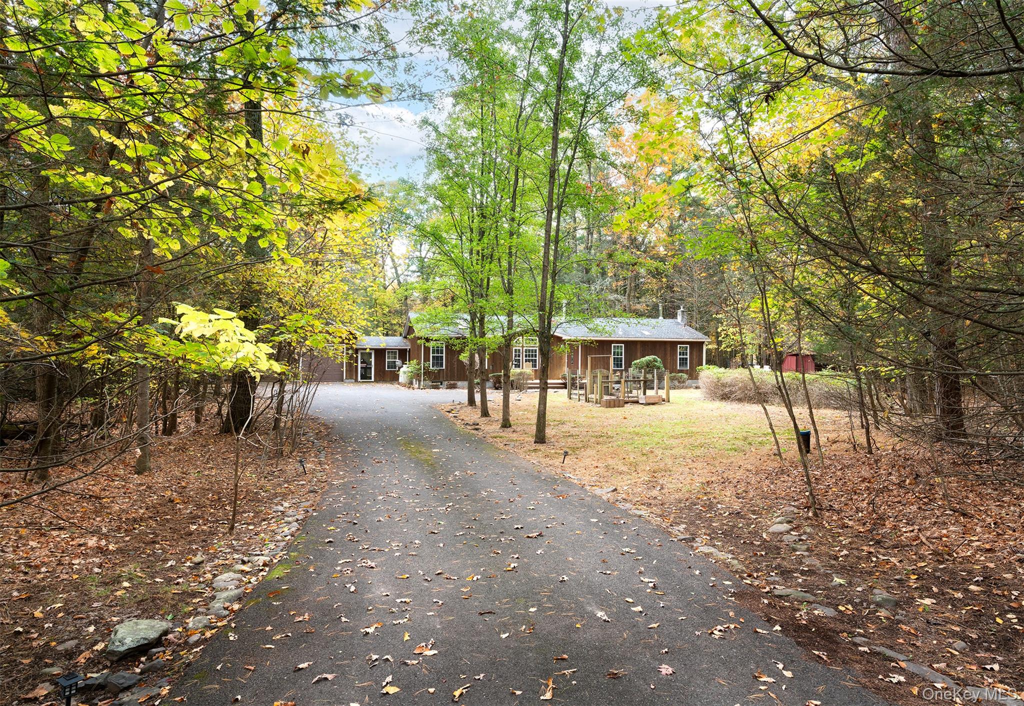 65 Cobble Creek Road Saugerties, NY 12477 - Photo 4 of 42