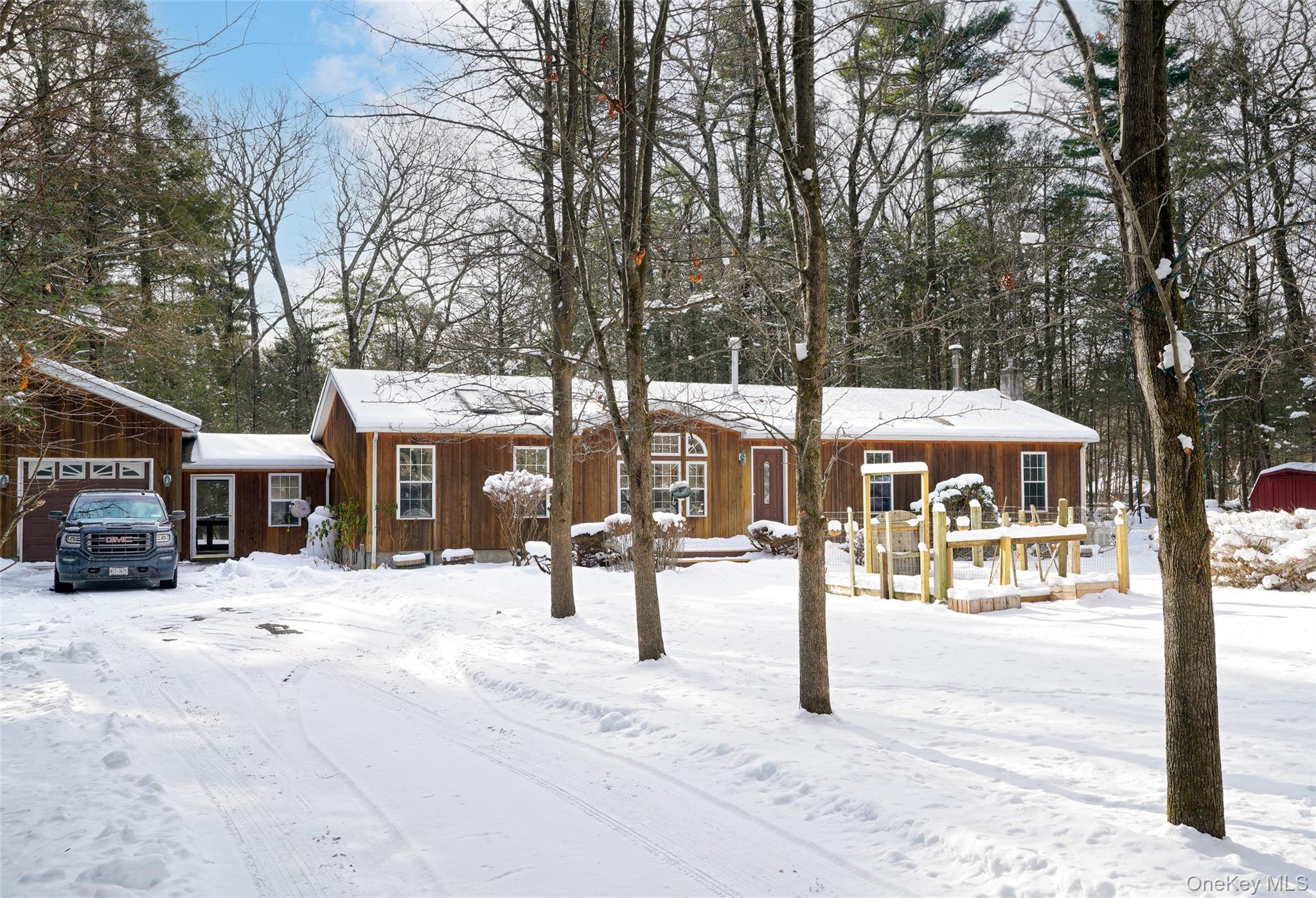 65 Cobble Creek Road Saugerties, NY 12477 - Photo 5 of 42