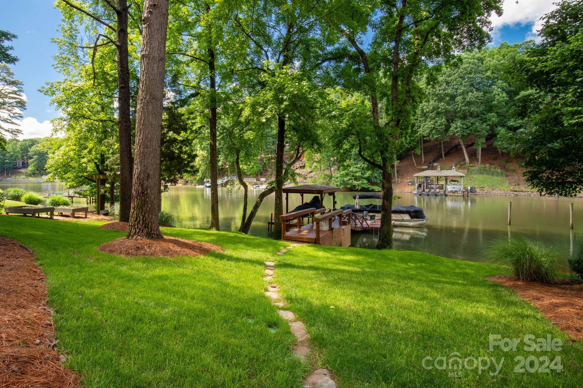 1007 Palmyra Drive Fort Mill, SC 29708 - Photo 6 of 39 Gallery Image 6