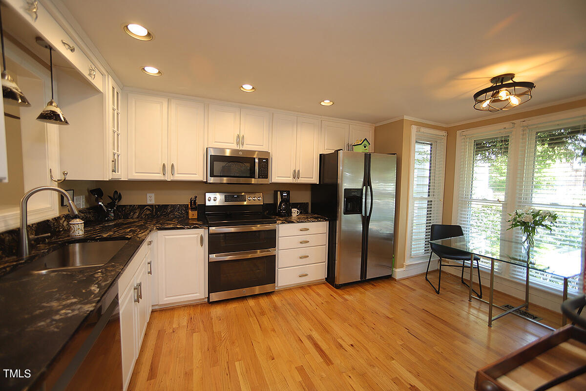 7525 Wellesley Park South Raleigh, NC 27615 - Photo 5 of 32 7525 Wellesley Park SG