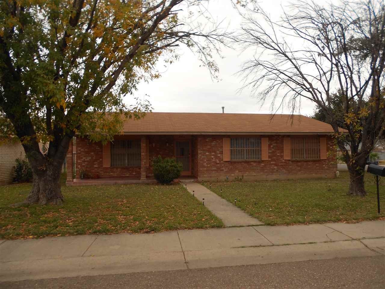 331 West Maple Loop Laredo, TX 78041 - Photo 1 of 8 Gallery Image 1