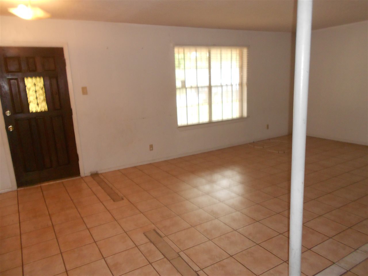 331 West Maple Loop Laredo, TX 78041 - Photo 5 of 8 Gallery Image 5
