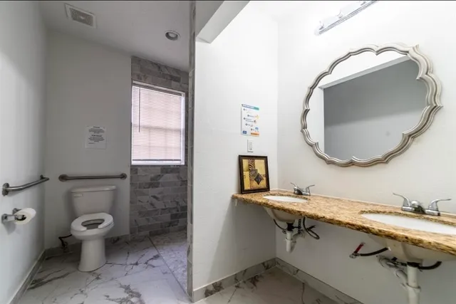 $2,000,000 | 204 West Dallas Street, Conroe, TX 77301