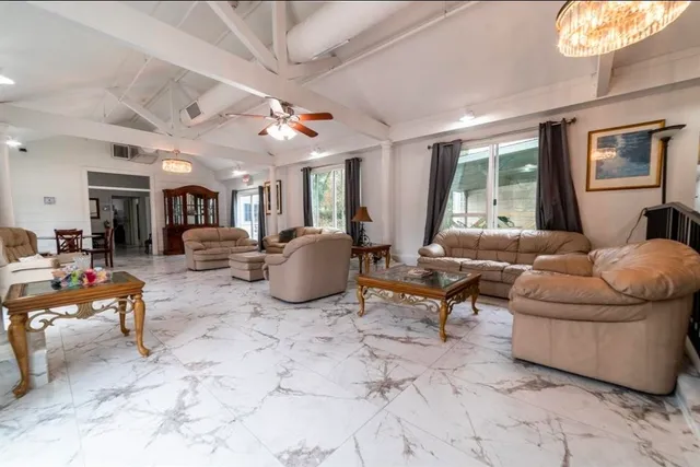 $2,000,000 | 204 West Dallas Street, Conroe, TX 77301