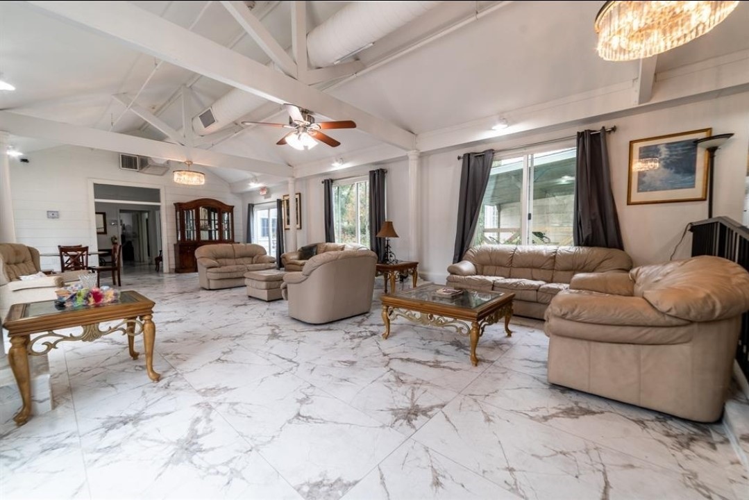 204 West Dallas Street Conroe, TX 77301 - Photo 15 of 20 Family room