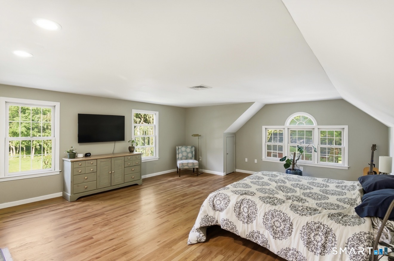 941 Nut Plains Road Guilford, CT 06437 - Photo 31 of 40