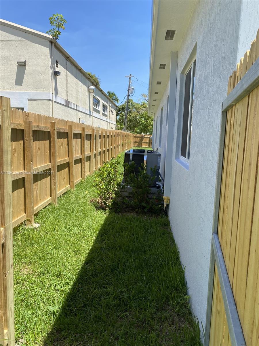 Blanche Ely Pompano Beach, FL 33060 - Photo 3 of 24 a view of an front door